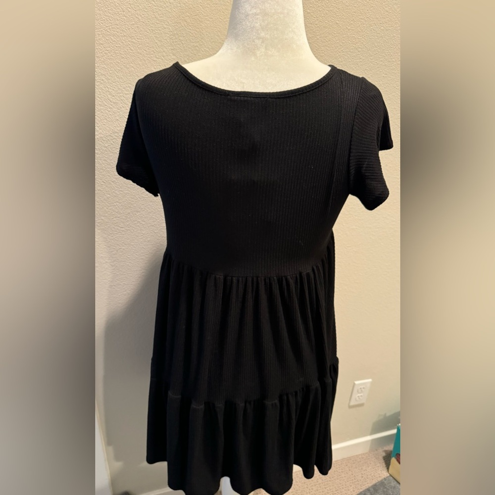 Beautiful summer dress - Picture 2 of 2